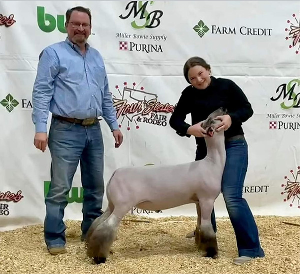 pinoak-topgun-carter-fourstatesfair Reserve Champion Market Lamb<br />
2022 Four States Fair and Rodeo